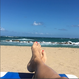 Michelle Miller feet photo 13