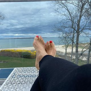 Michelle Miller feet photo 18