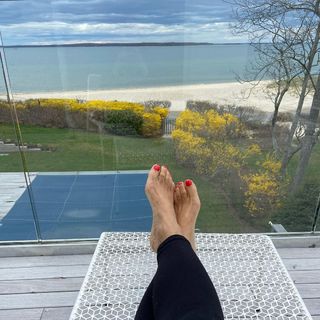 Michelle Miller feet photo 17