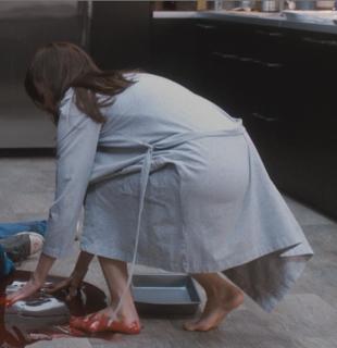 Michelle Monaghan feet photo thumbnail