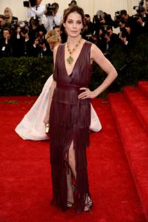 Michelle Monaghan feet photo thumbnail