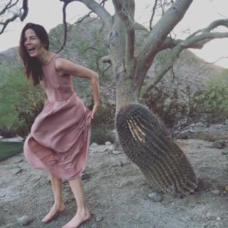 Michelle Monaghan feet photo thumbnail