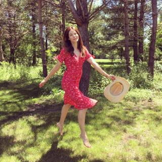 Michelle Monaghan feet photo thumbnail
