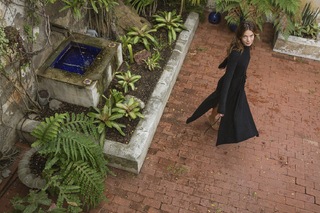 Michelle Monaghan feet photo thumbnail