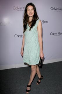 Michelle Monaghan feet photo thumbnail