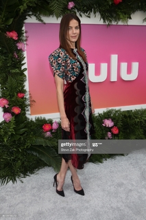 Michelle Monaghan feet photo thumbnail