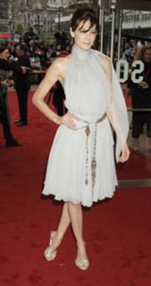 Michelle Monaghan feet photo thumbnail