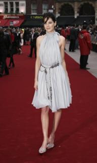 Michelle Monaghan feet photo thumbnail