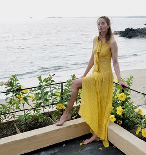 Michelle Monaghan feet photo thumbnail