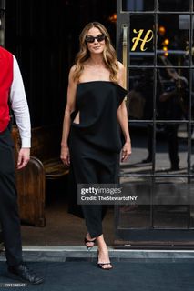 Michelle Monaghan feet photo 12