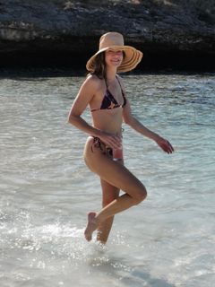 Michelle Monaghan feet photo 7