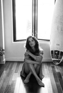 Michelle Morgan feet photo 8
