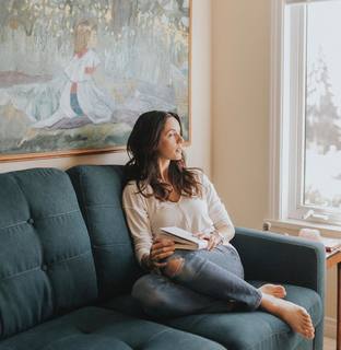 Michelle Morgan feet photo 11