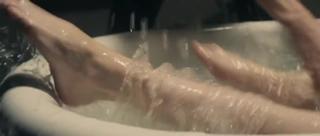 Michelle Mylett feet photo thumbnail