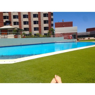 Michelle Mylett feet photo thumbnail