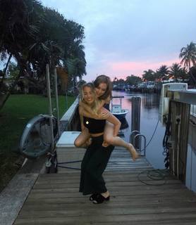 Michelle Mylett feet photo thumbnail