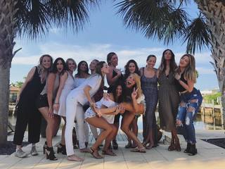 Michelle Mylett feet photo thumbnail