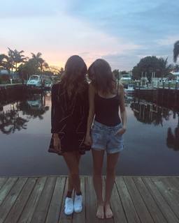 Michelle Mylett feet photo thumbnail