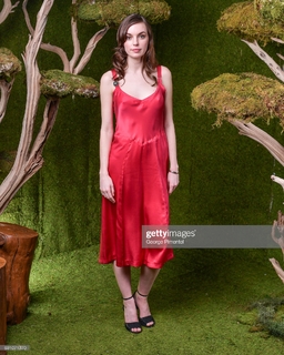 Michelle Mylett feet photo thumbnail