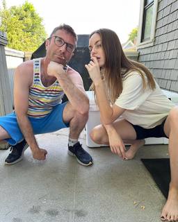 Michelle Mylett feet photo thumbnail