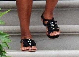 Michelle Obama feet photo thumbnail