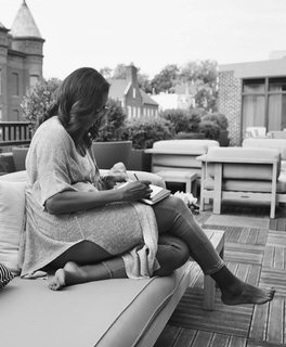 Michelle Obama feet photo thumbnail