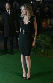 Michelle Pfeiffer feet photo thumbnail