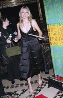 Michelle Pfeiffer feet photo thumbnail