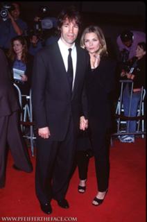 Michelle Pfeiffer feet photo thumbnail