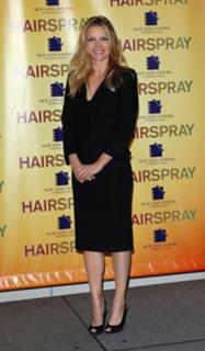 Michelle Pfeiffer feet photo thumbnail