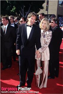 Michelle Pfeiffer feet photo thumbnail