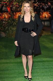 Michelle Pfeiffer feet photo thumbnail