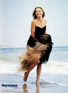 Michelle Pfeiffer feet photo thumbnail