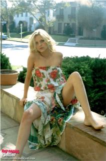 Michelle Pfeiffer feet photo thumbnail