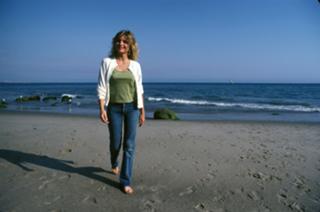 Michelle Pfeiffer feet photo thumbnail