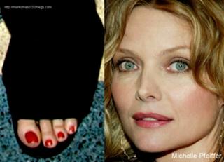 Michelle Pfeiffer feet photo thumbnail