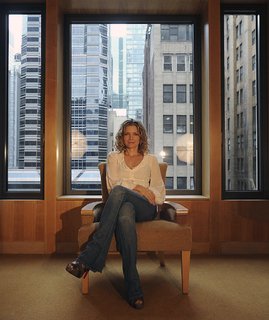 Michelle Pfeiffer feet photo thumbnail