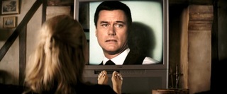 Michelle Pfeiffer feet photo thumbnail