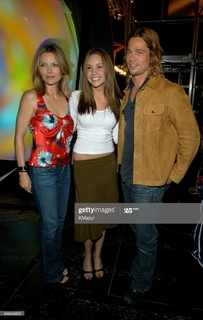Michelle Pfeiffer feet photo thumbnail