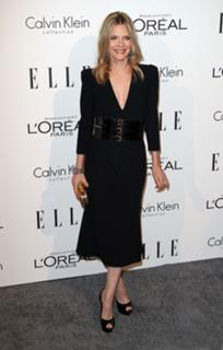 Michelle Pfeiffer feet photo thumbnail