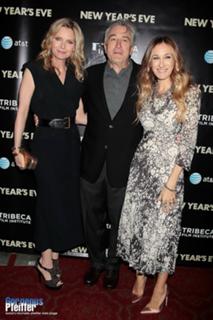 Michelle Pfeiffer feet photo thumbnail