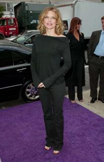 Michelle Pfeiffer feet photo thumbnail