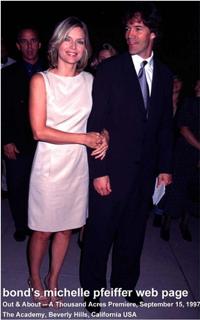 Michelle Pfeiffer feet photo thumbnail