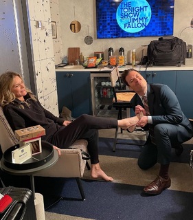 Michelle Pfeiffer feet photo thumbnail