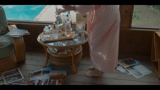 Michelle Pfeiffer feet photo thumbnail
