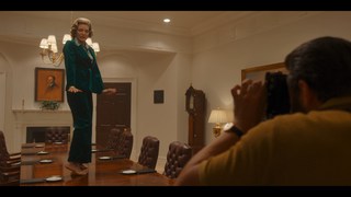 Michelle Pfeiffer feet photo thumbnail