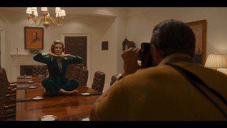 Michelle Pfeiffer feet photo thumbnail