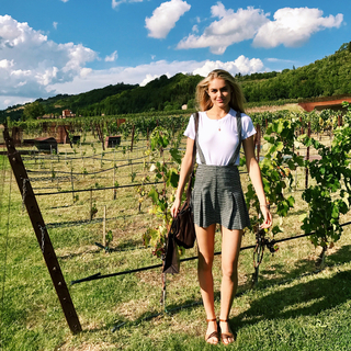 Michelle Randolph feet photo thumbnail