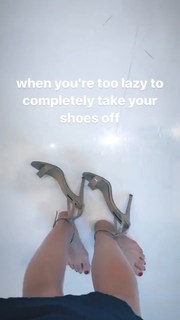 Michelle Randolph feet photo thumbnail