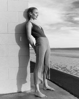 Michelle Randolph feet photo thumbnail